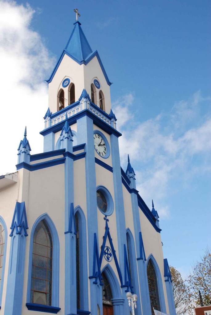 Campos-do-Jordao-Turismo-Religioso-Igreja-Santa-Terezinha-Matriz-CJ